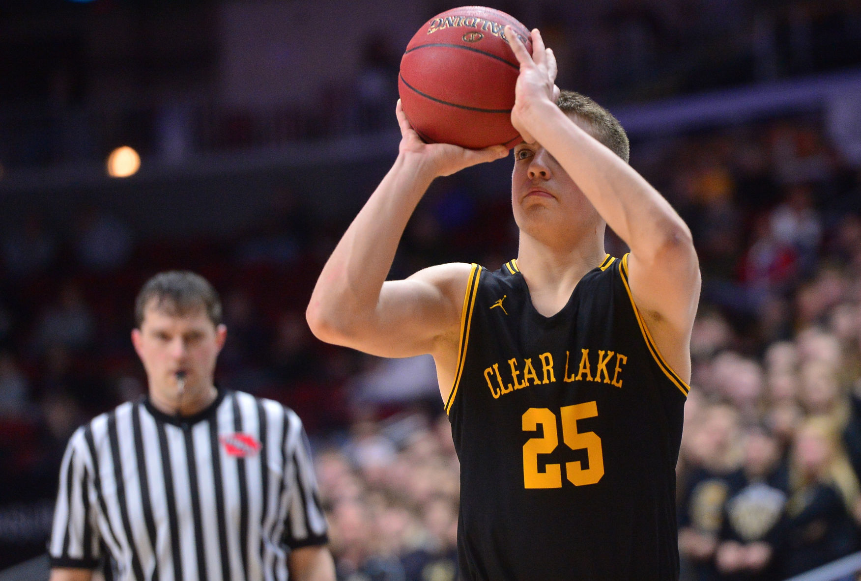 State BBall Clear Lake vs. Norwalk 5